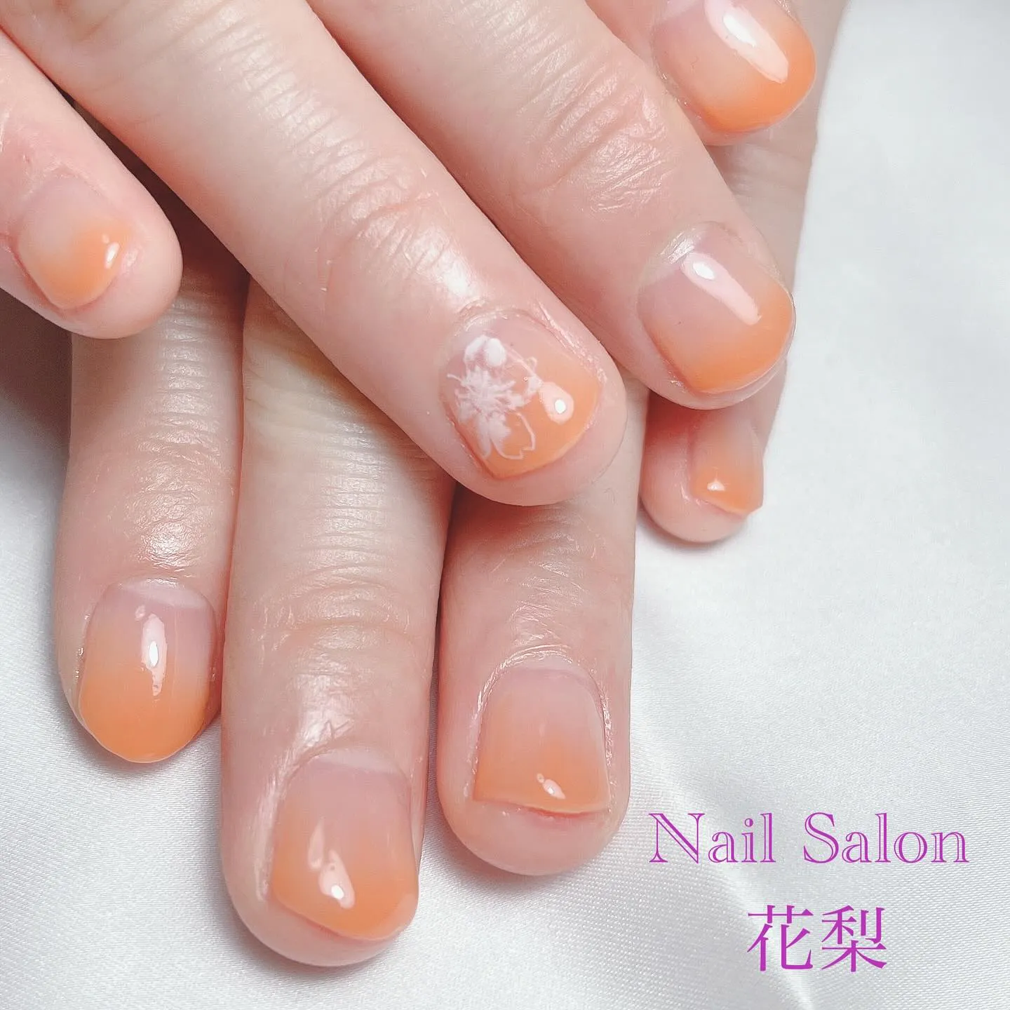 卒業式の着物に合わせてオレンジのグラデーション🧡