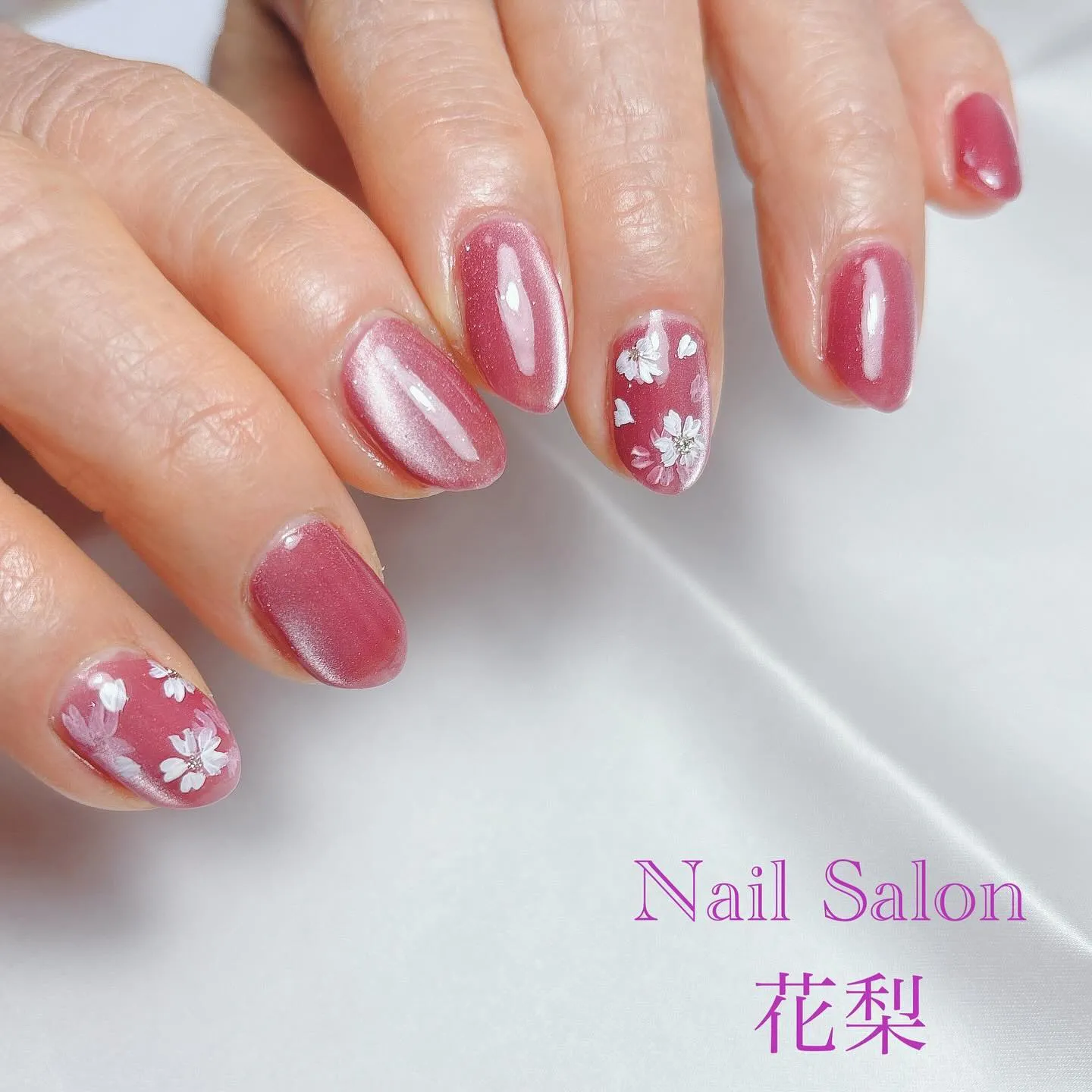 マグネットをベースに桜ネイル🌸