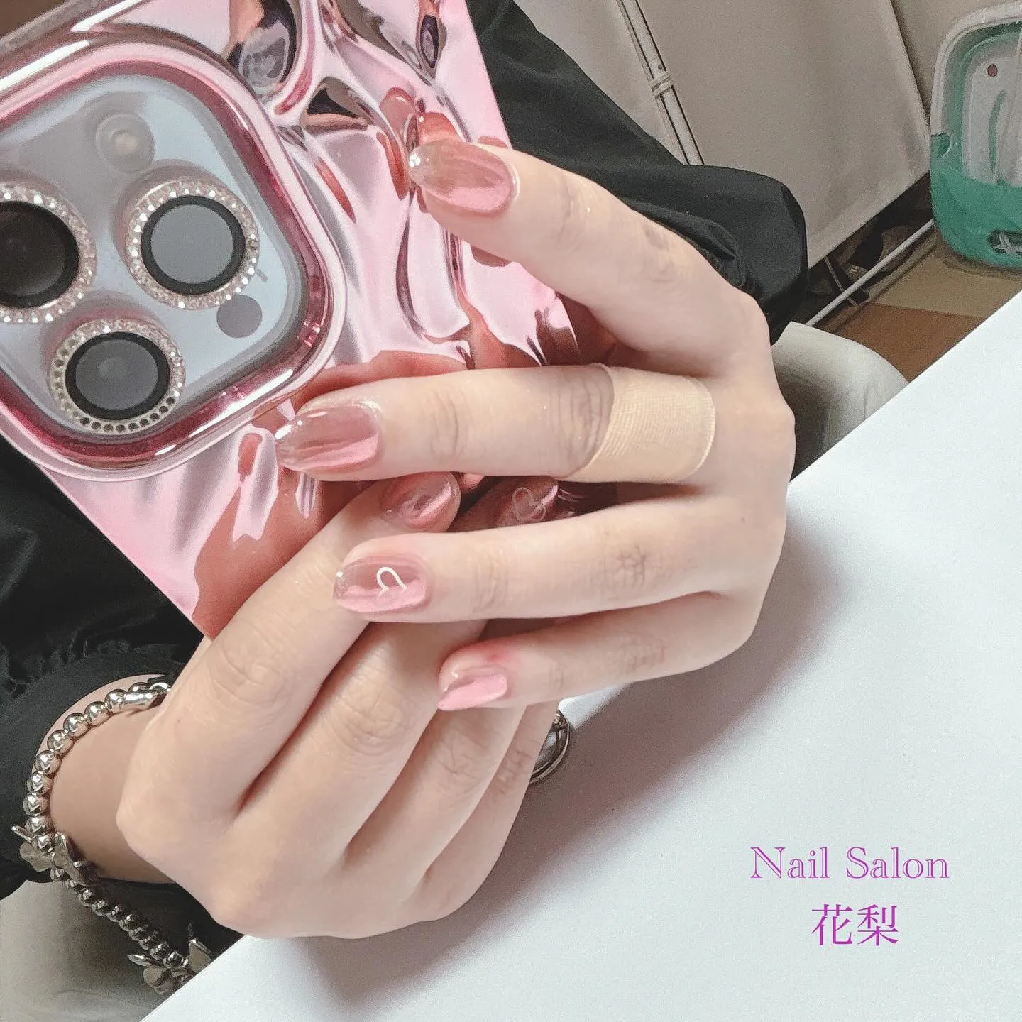 ピンクミラーでリボンネイル🎀