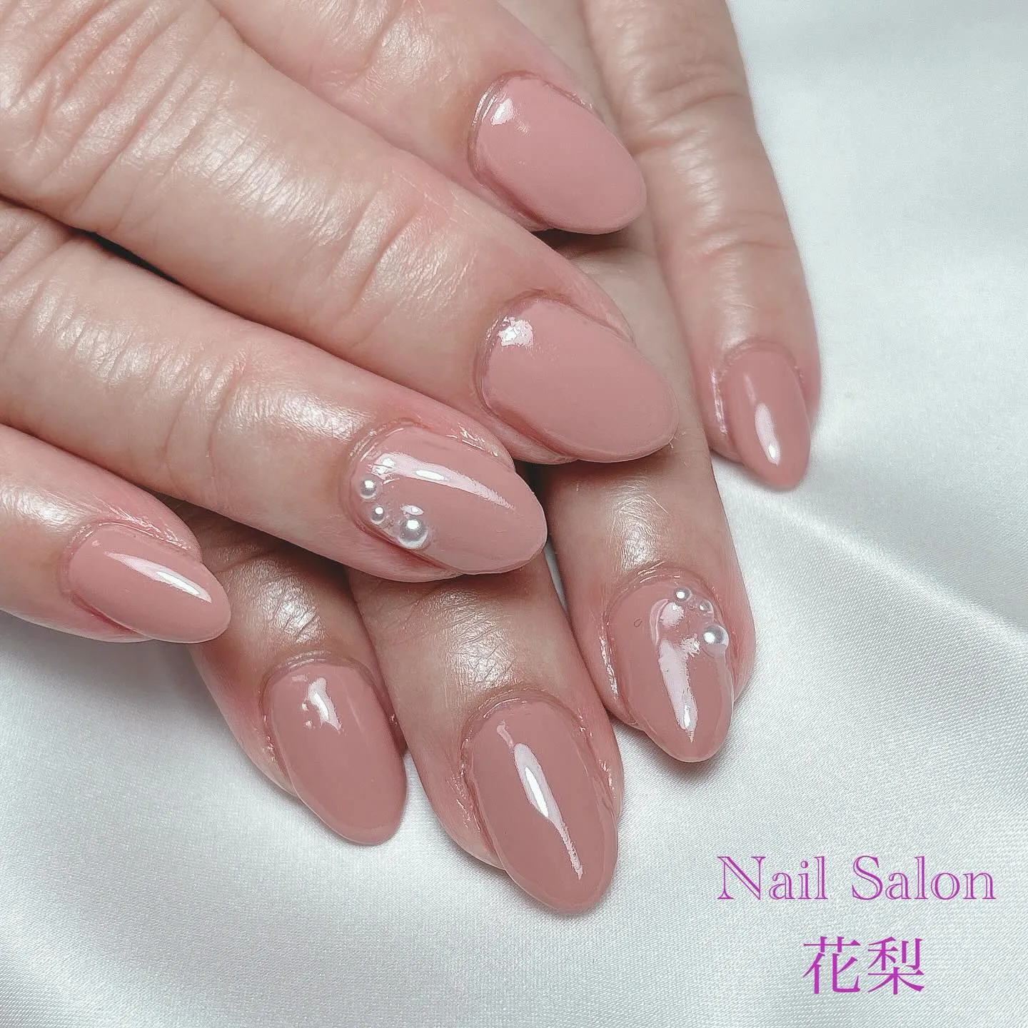 大人可愛いシンプルネイル💅✨