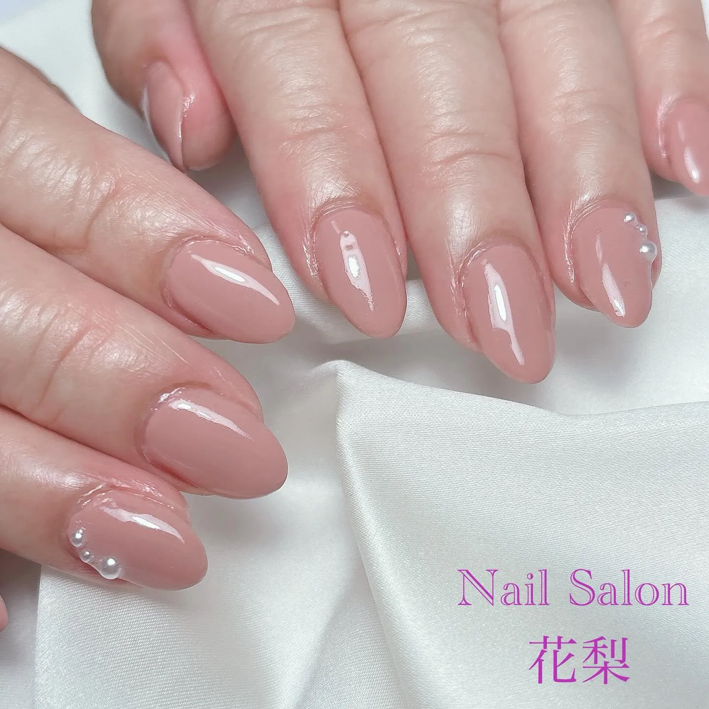 大人可愛いシンプルネイル💅✨