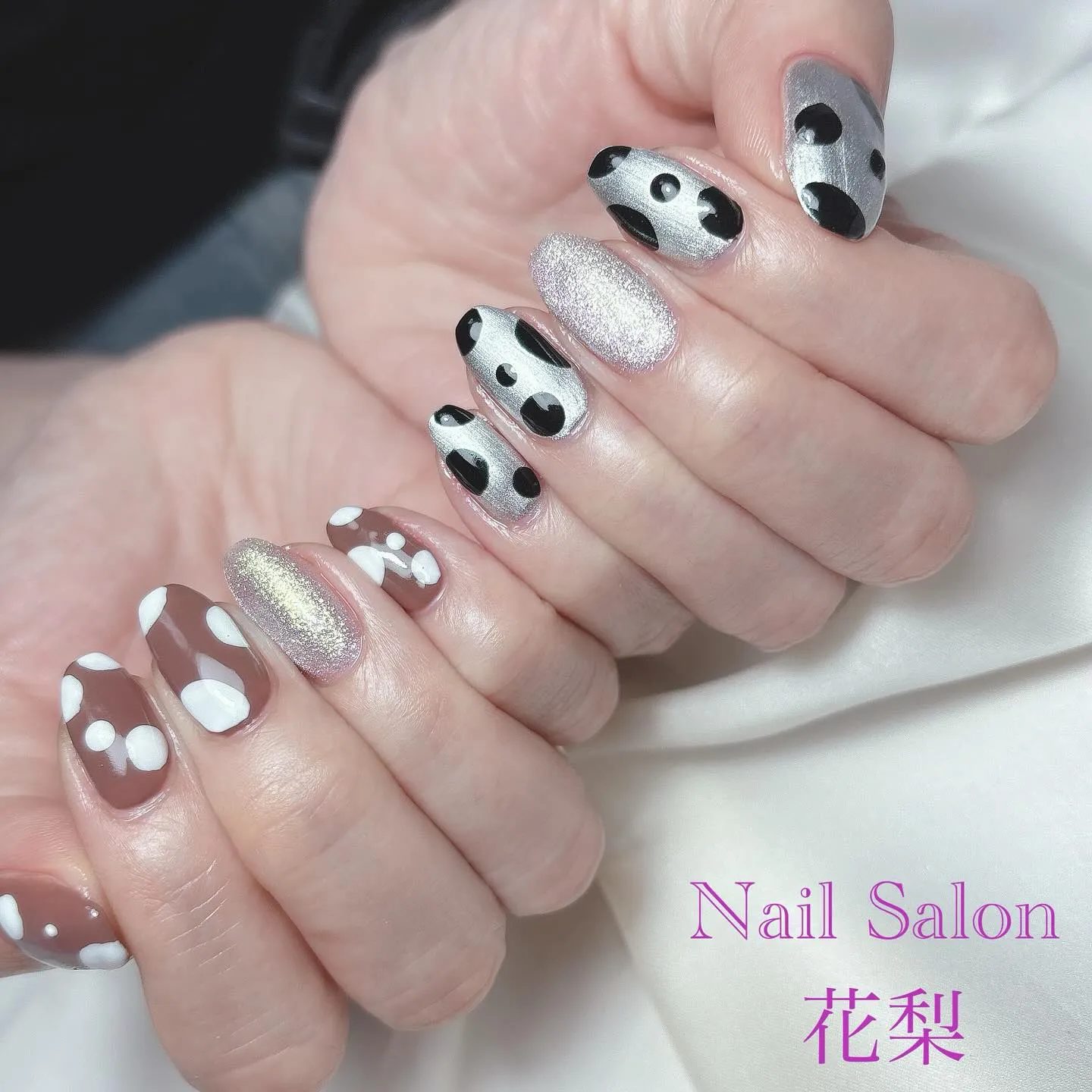 ドットデザインネイル✨️✨️