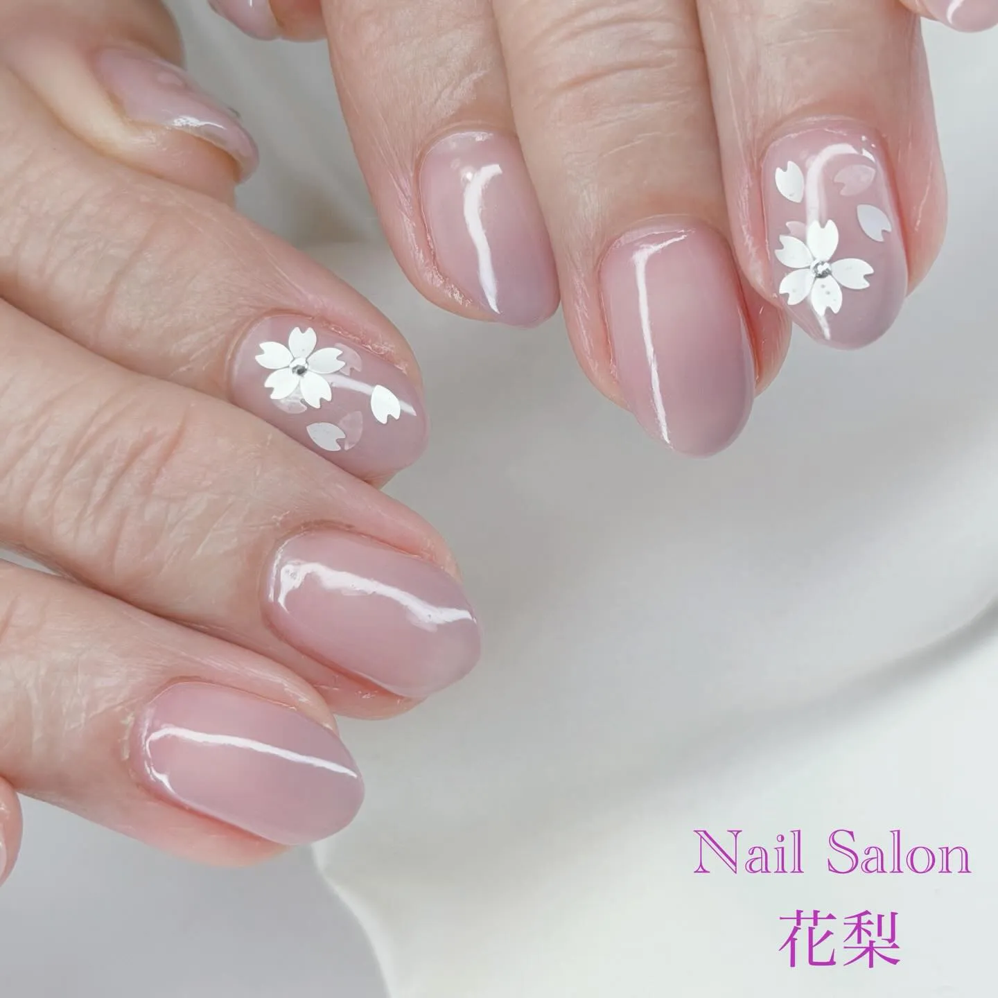 グラデーション×桜ネイル✨️🌸